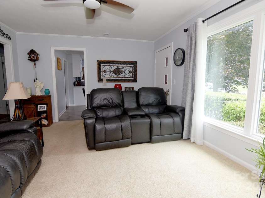 86 Skyview Drive, Waynesville, NC 28786.  MLS# CAR4286814, YatesRealty ID 29482. 