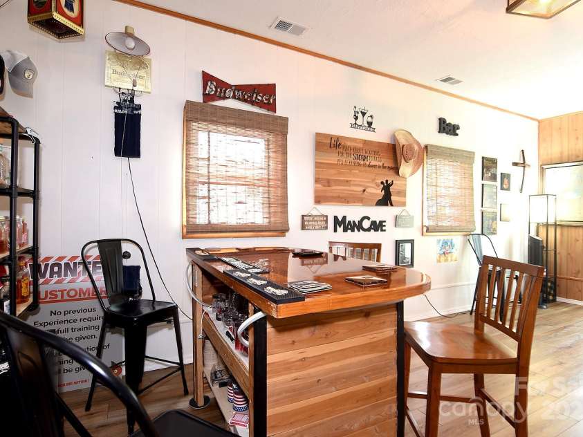 86 Skyview Drive, Waynesville, NC 28786.  MLS# CAR4286814, YatesRealty ID 29482. Bonus Room 1