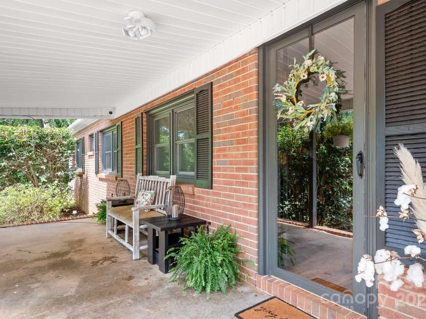 4417 King Wilkinson Road, Denver, NC 28037.  MLS# CAR4284778, YatesRealty ID 29483. 