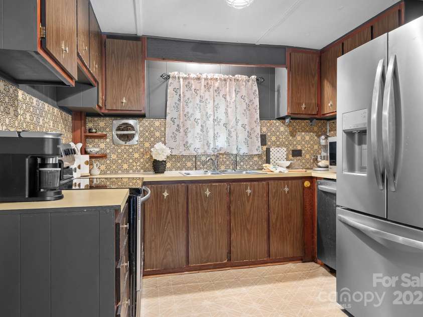 4417 King Wilkinson Road, Denver, NC 28037.  MLS# CAR4284778, YatesRealty ID 29483. 