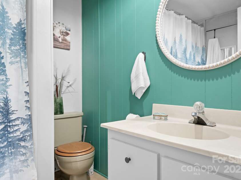 4417 King Wilkinson Road, Denver, NC 28037.  MLS# CAR4284778, YatesRealty ID 29483. 