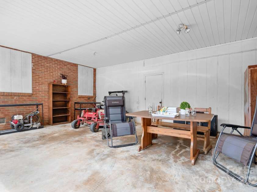 4417 King Wilkinson Road, Denver, NC 28037.  MLS# CAR4284778, YatesRealty ID 29483. 