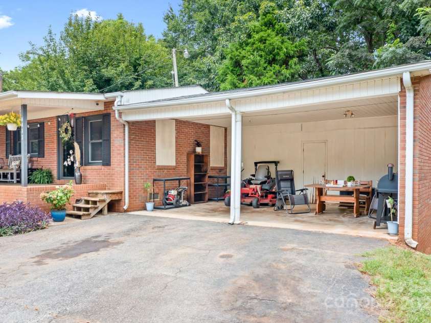 4417 King Wilkinson Road, Denver, NC 28037.  MLS# CAR4284778, YatesRealty ID 29483. 