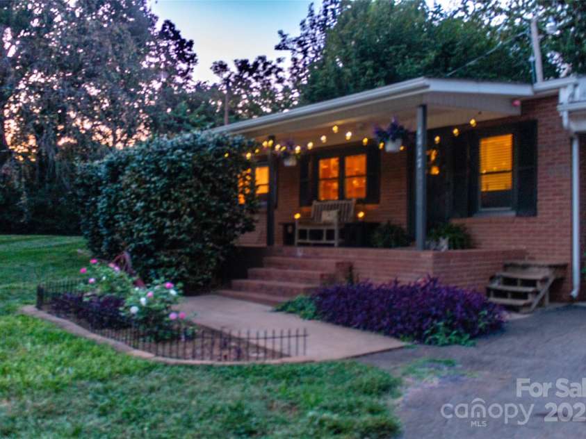 4417 King Wilkinson Road, Denver, NC 28037.  MLS# CAR4284778, YatesRealty ID 29483. 