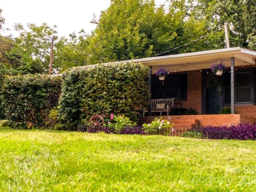 4417 King Wilkinson Road, Denver, NC 28037.  MLS# CAR4284778, YatesRealty ID 29483. 