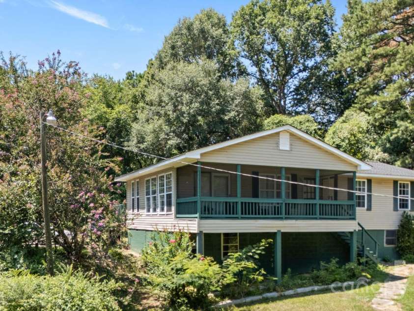 3013 Birchfield Lane, Gastonia, NC 28056.  MLS# CAR4286864, YatesRealty ID 29485. 