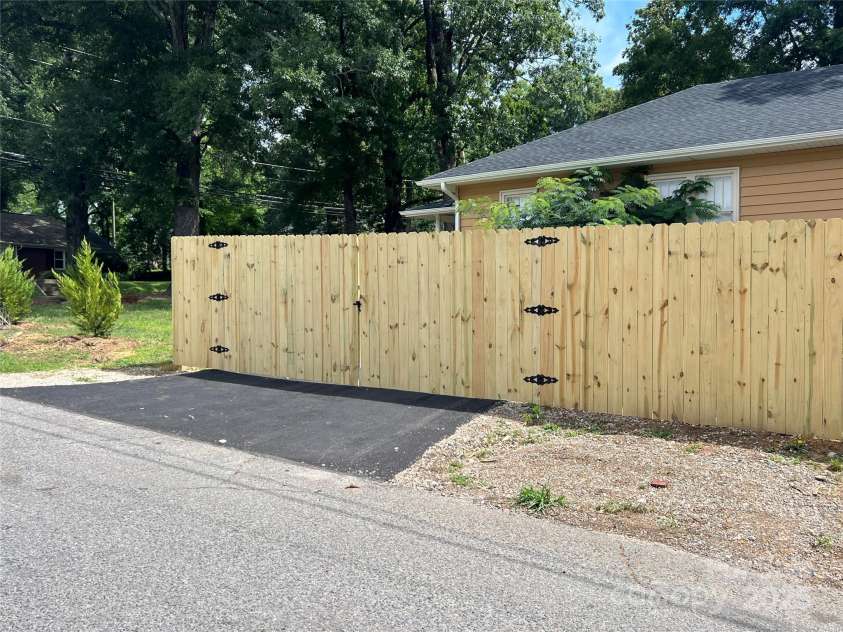 705 Lancaster Avenue, Monroe, NC 28112.  MLS# CAR4288076, YatesRealty ID 29487. FENCE Cont'd