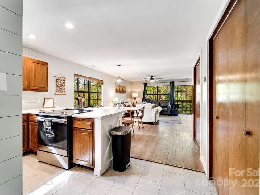 125 Nugget Lane, Sylva, NC 28779.  MLS# CAR4316160, YatesRealty ID 2949. 