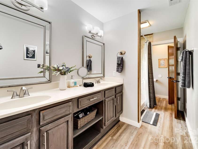 125 Nugget Lane, Sylva, NC 28779.  MLS# CAR4316160, YatesRealty ID 2949. 