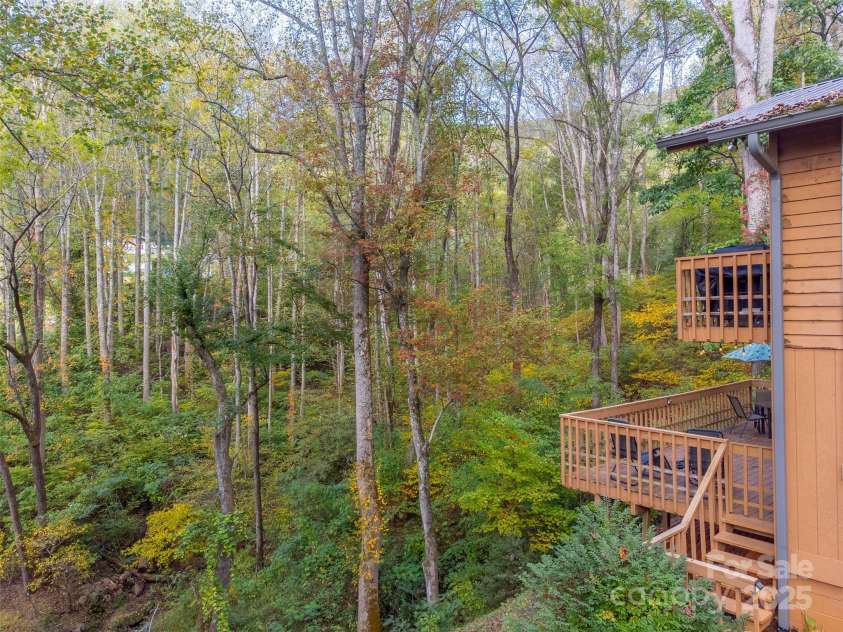 125 Nugget Lane, Sylva, NC 28779.  MLS# CAR4316160, YatesRealty ID 2949. 