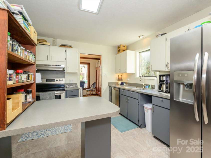 1590 Daybreak Ridge Road, Kannapolis, NC 28081.  MLS# CAR4225993, YatesRealty ID 2949. 