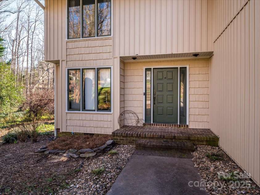 1590 Daybreak Ridge Road, Kannapolis, NC 28081.  MLS# CAR4225993, YatesRealty ID 2949. 