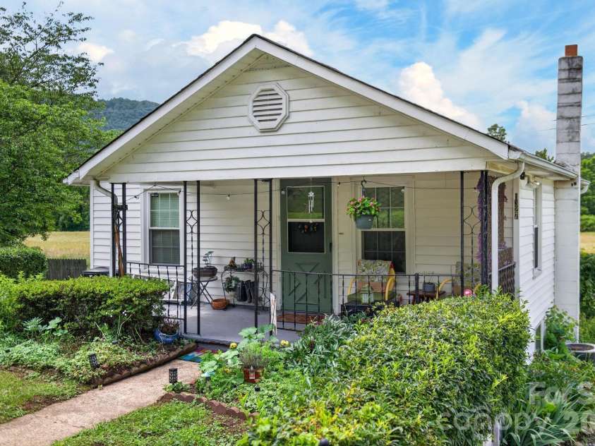 1327 Hwy 268 Highway, Lenoir, NC 28645.  MLS# CAR4390292, YatesRealty ID 29490. 