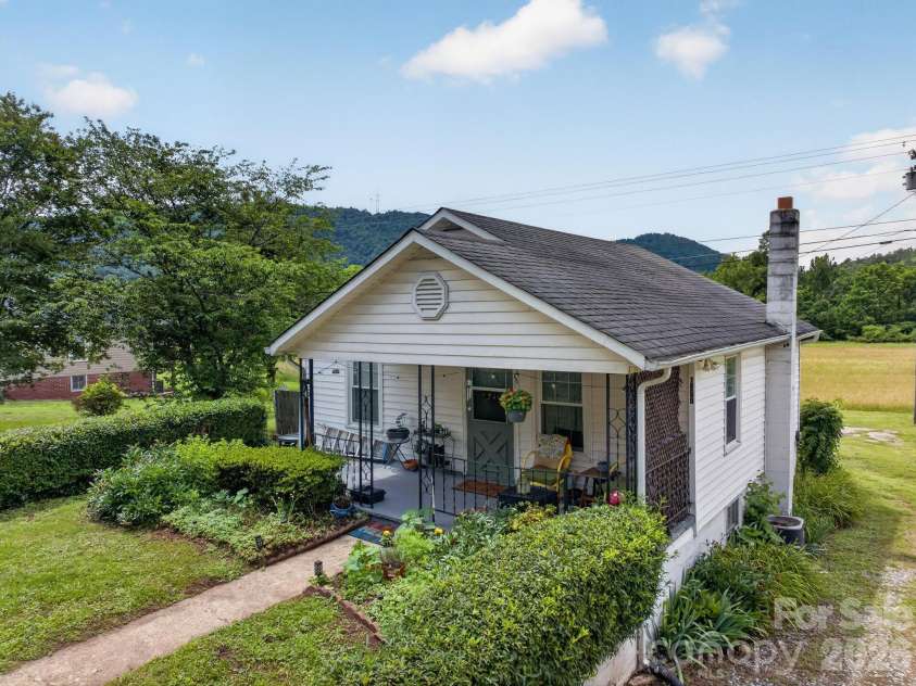 1327 Hwy 268 Highway, Lenoir, NC 28645.  MLS# CAR4390292, YatesRealty ID 29490. 