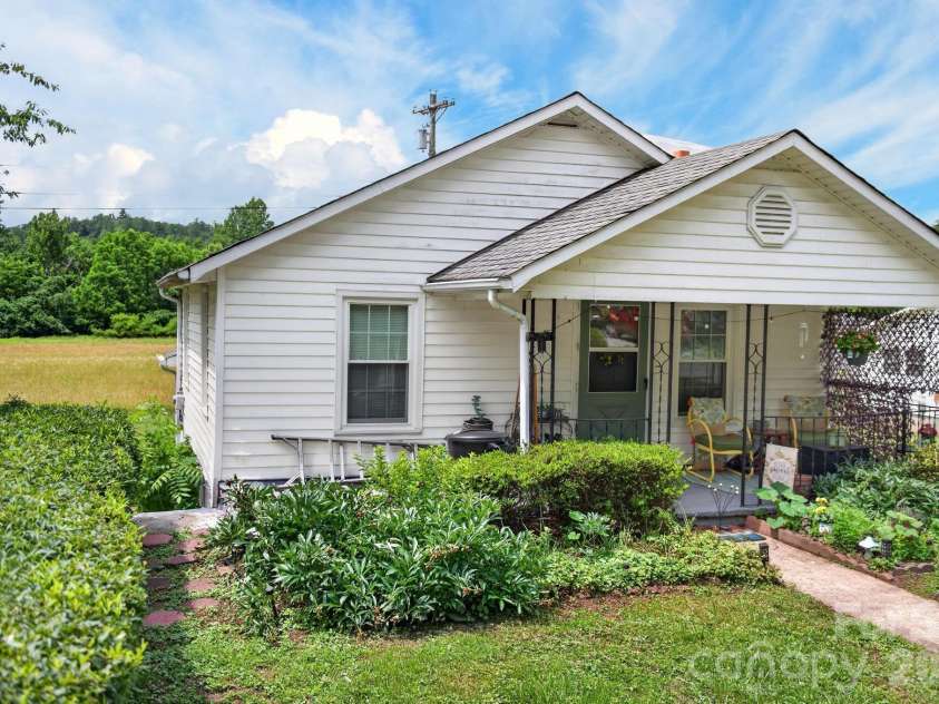 1327 Hwy 268 Highway, Lenoir, NC 28645.  MLS# CAR4390292, YatesRealty ID 29490. 