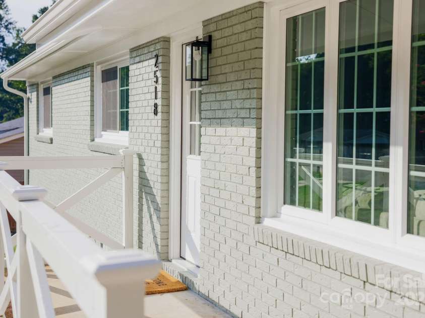 2518 Cove Creek Drive, Gastonia, NC 28056.  MLS# CAR4283051, YatesRealty ID 29491. 