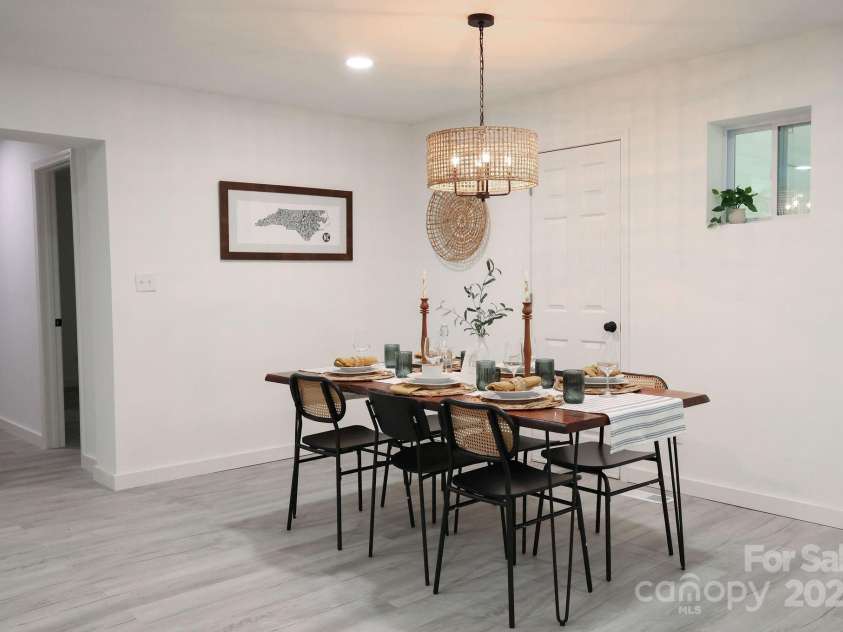 2518 Cove Creek Drive, Gastonia, NC 28056.  MLS# CAR4334544, YatesRealty ID 29491. 