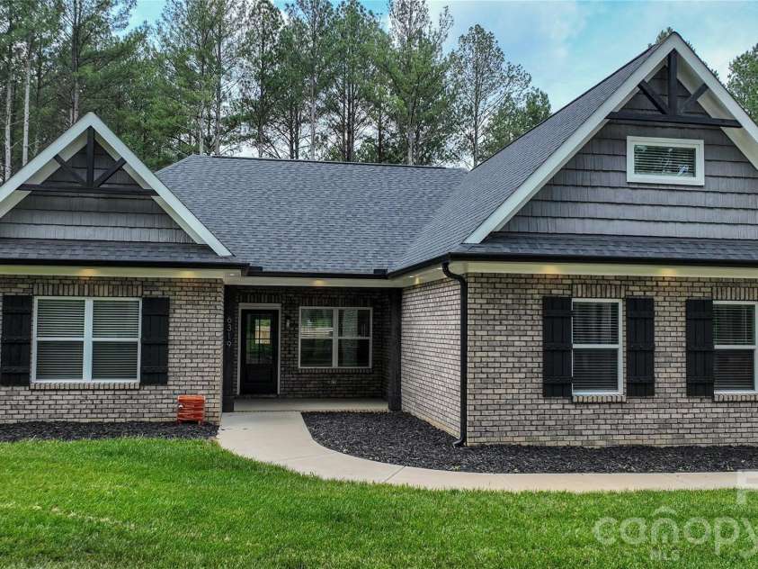 6319 Highway 205 Highway, Marshville, NC 28103.  MLS# CAR4391280, YatesRealty ID 29491. 