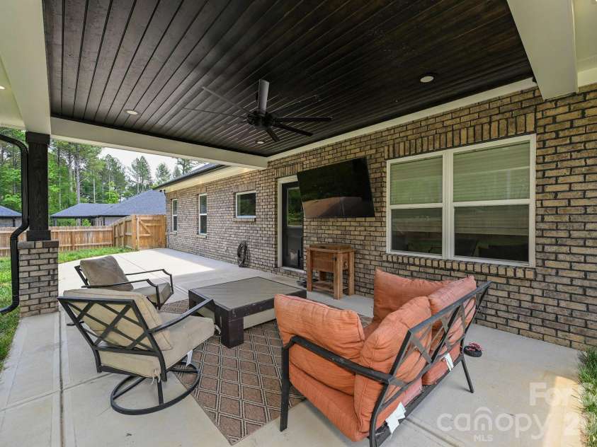 6319 Highway 205 Highway, Marshville, NC 28103.  MLS# CAR4391280, YatesRealty ID 29491. 