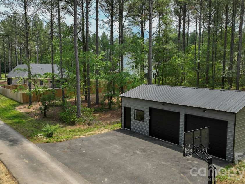 6319 Highway 205 Highway, Marshville, NC 28103.  MLS# CAR4391280, YatesRealty ID 29491. 