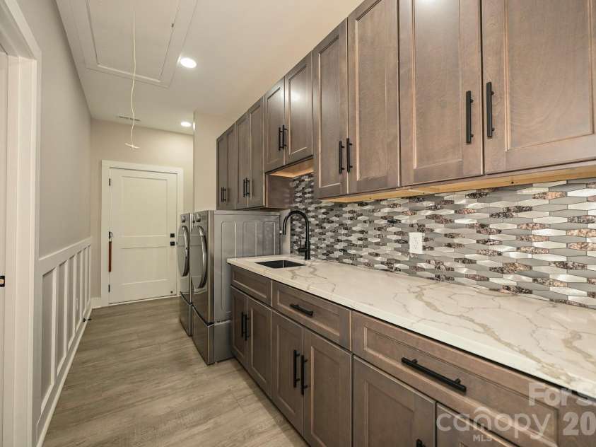 6319 Highway 205 Highway, Marshville, NC 28103.  MLS# CAR4391280, YatesRealty ID 29491. 