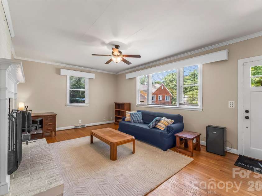 101 Falls Street, Morganton, NC 28655.  MLS# CAR4388949, YatesRealty ID 29492. 