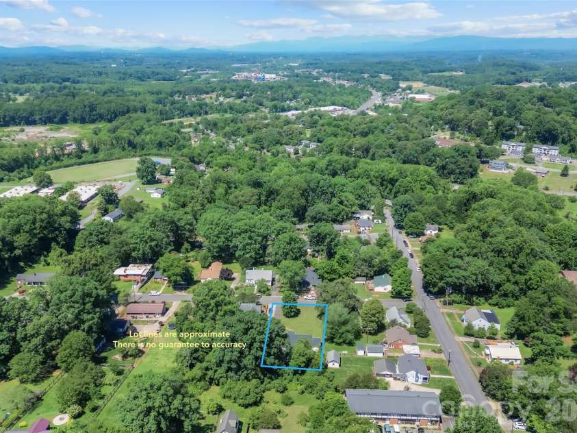 101 Falls Street, Morganton, NC 28655.  MLS# CAR4388949, YatesRealty ID 29492. 