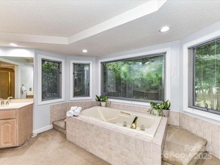 7963 Prestwick Lane, Stanley, NC 28164.  MLS# CAR4283609, YatesRealty ID 29492. 