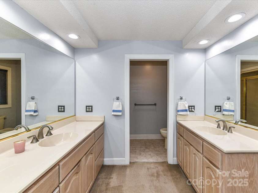 7963 Prestwick Lane, Stanley, NC 28164.  MLS# CAR4283609, YatesRealty ID 29492. 