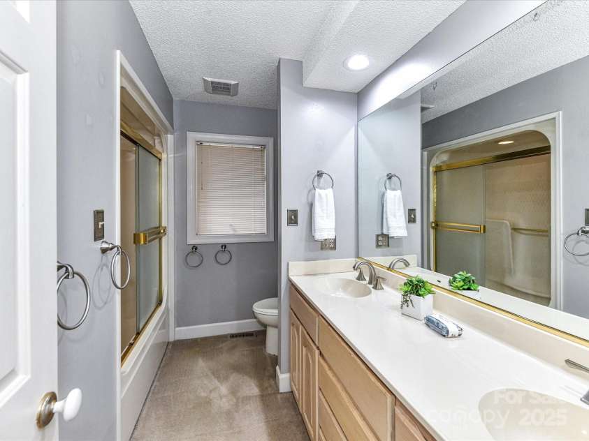 7963 Prestwick Lane, Stanley, NC 28164.  MLS# CAR4283609, YatesRealty ID 29492. 