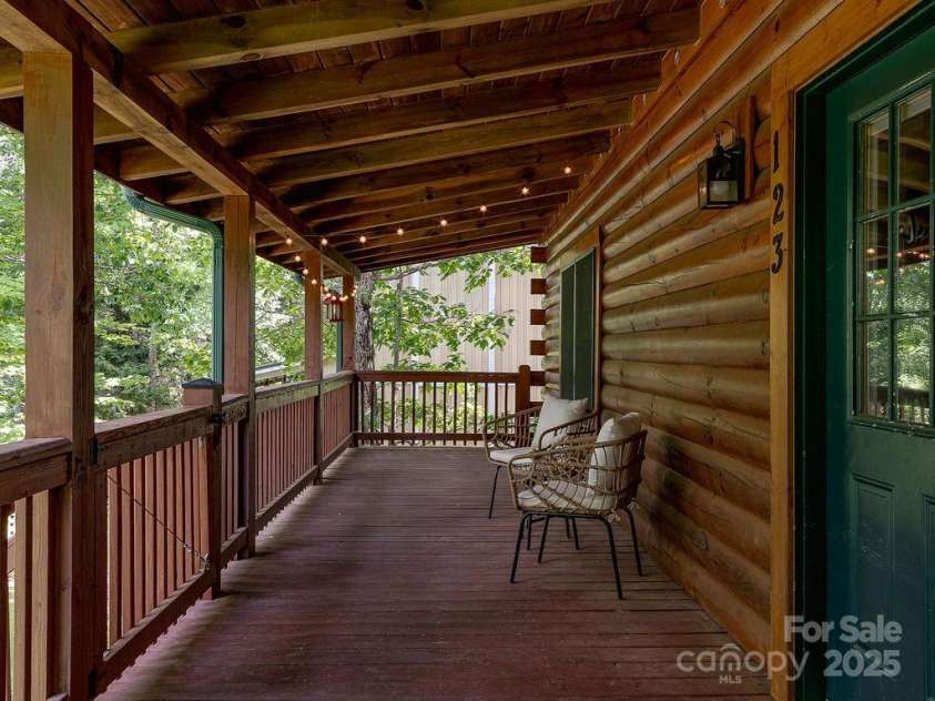 123 Chickadee Lane, Maggie Valley, NC 28751.  MLS# CAR4279318, YatesRealty ID 29494. 