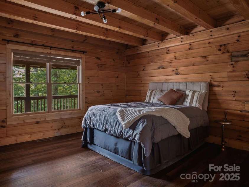 123 Chickadee Lane, Maggie Valley, NC 28751.  MLS# CAR4279318, YatesRealty ID 29494. 