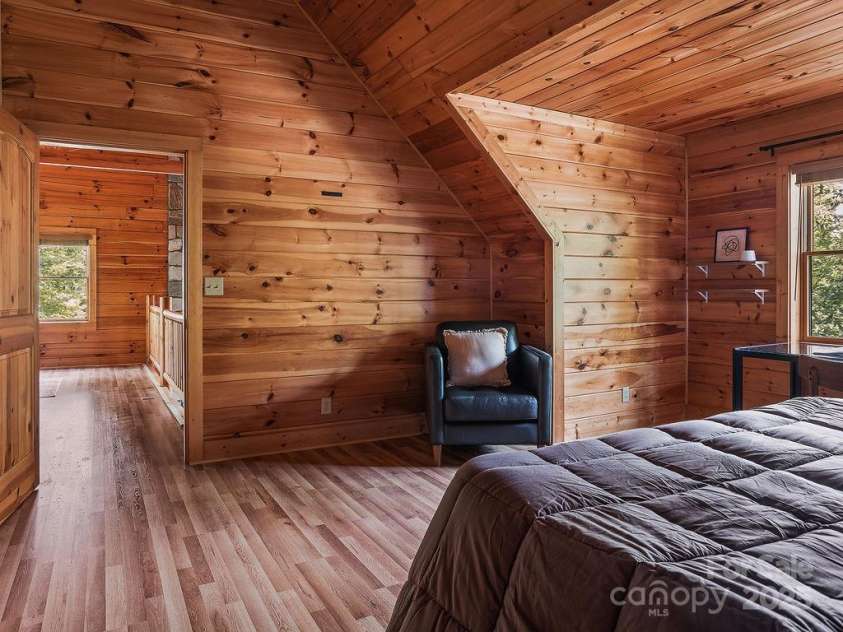 123 Chickadee Lane, Maggie Valley, NC 28751.  MLS# CAR4279318, YatesRealty ID 29494. 