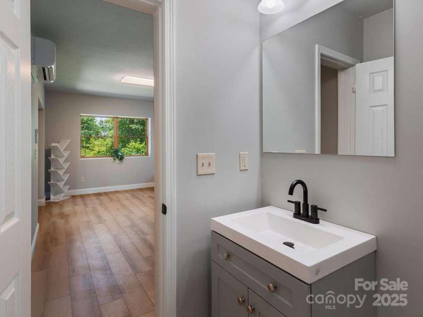 123 Chickadee Lane, Maggie Valley, NC 28751.  MLS# CAR4279318, YatesRealty ID 29494. 