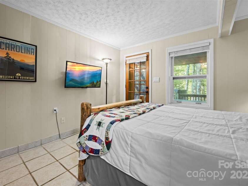 321 Charter Hills Road, Beech Mountain, NC 28604.  MLS# CAR4276469, YatesRealty ID 29495. Guest bedroom 1