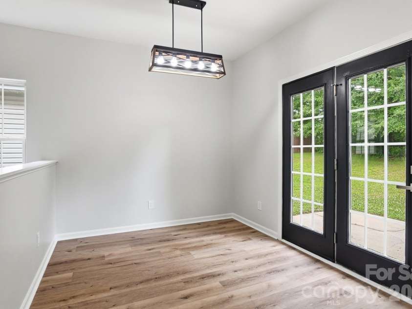 3625 Bullard Street, Charlotte, NC 28208.  MLS# CAR4387387, YatesRealty ID 29495. Dining Room