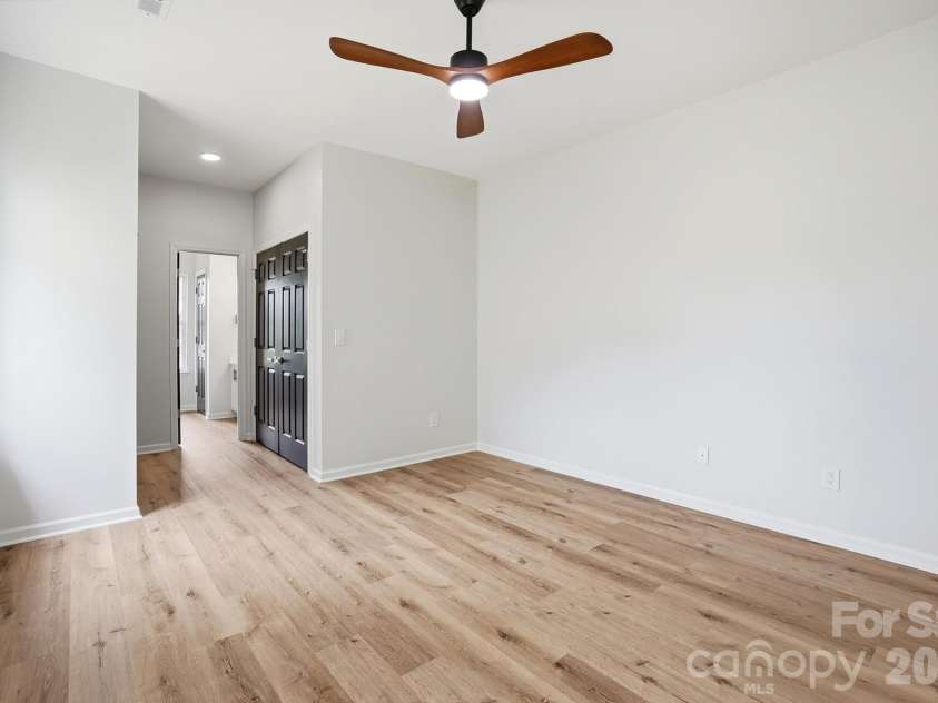 3625 Bullard Street, Charlotte, NC 28208.  MLS# CAR4387387, YatesRealty ID 29495. Primary on Main