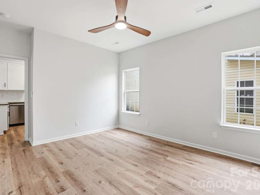 3625 Bullard Street, Charlotte, NC 28208.  MLS# CAR4387387, YatesRealty ID 29495. Primary on Main off Kitchen