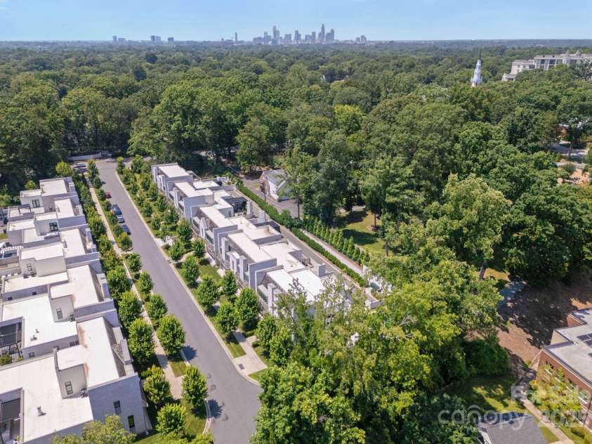 2837 Kenwood Sharon Lane, Charlotte, NC 28211.  MLS# CAR4272690, YatesRealty ID 29496. Aerial View