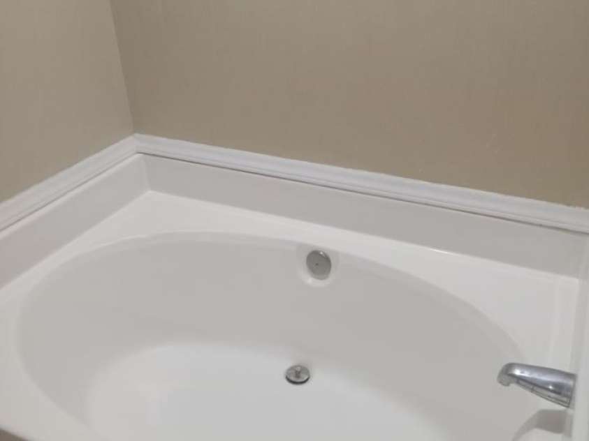 5529 WALKING Trail, Hope Mills, NC 28348.  MLS# CAR4389888, YatesRealty ID 29497. 