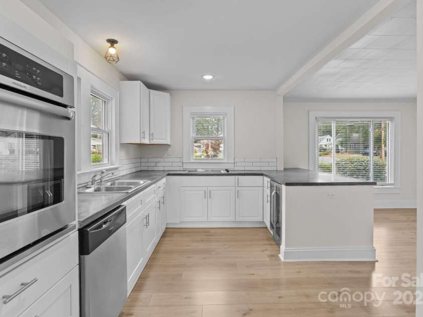 765 Church Street, Mooresville, NC 28115.  MLS# CAR4284871, YatesRealty ID 29497. 