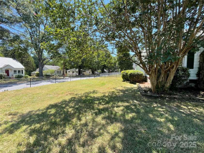 765 Church Street, Mooresville, NC 28115.  MLS# CAR4284871, YatesRealty ID 29497. 