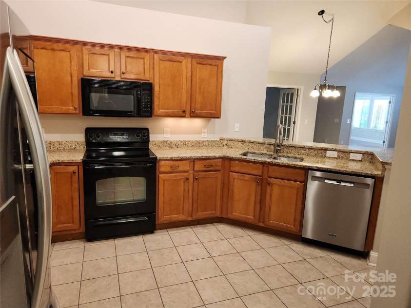 1 Mountain Meadow Circle, Weaverville, NC 28787.  MLS# CAR4281134, YatesRealty ID 29499. 