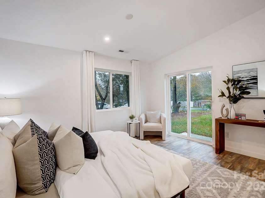 1410 Deborah Circle, Shelby, NC 28150.  MLS# CAR4207250, YatesRealty ID 295. Primary Bedroom