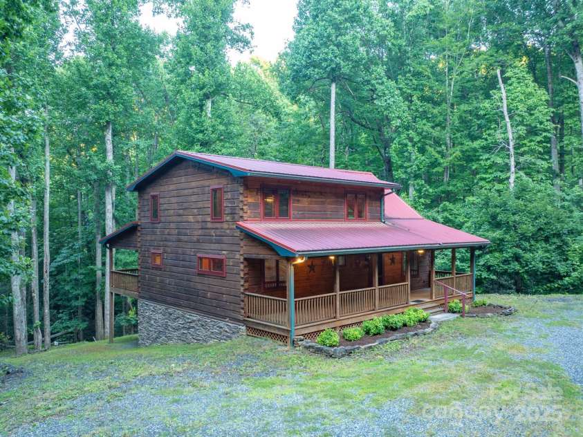 160 Capote Court, Boone, NC 28607.  MLS# CAR4319414, YatesRealty ID 295. 