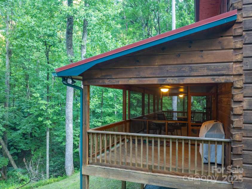 160 Capote Court, Boone, NC 28607.  MLS# CAR4319414, YatesRealty ID 295. 