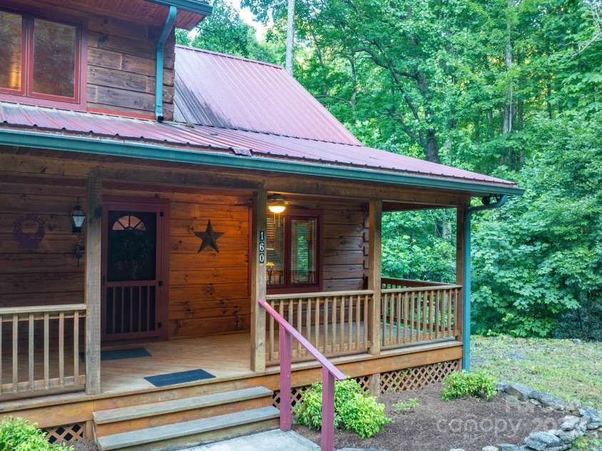 160 Capote Court, Boone, NC 28607.  MLS# CAR4319414, YatesRealty ID 295. 