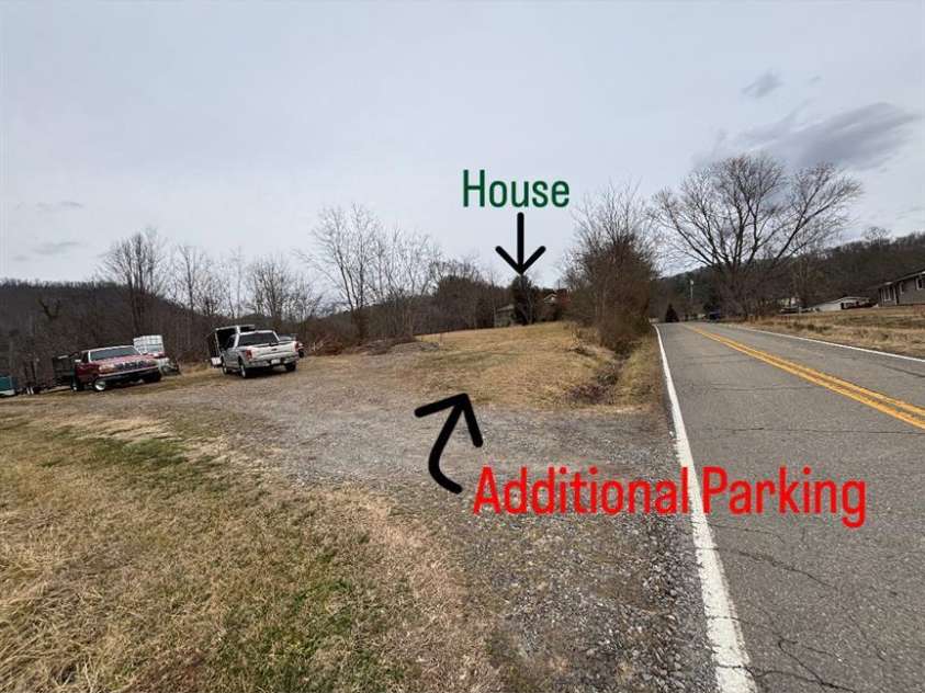 110 Dillingham Circle, Asheville, NC 28805.  MLS# CAR4345645, YatesRealty ID 2950. Additional Parking Please Do Not Block Other Vehicles 