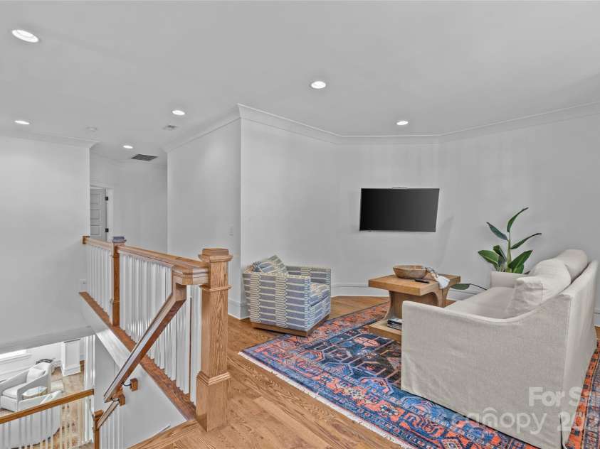 2614 Chesterfield Avenue, Charlotte, NC 28205.  MLS# CAR4305370, YatesRealty ID 2950. Upstairs Loft
