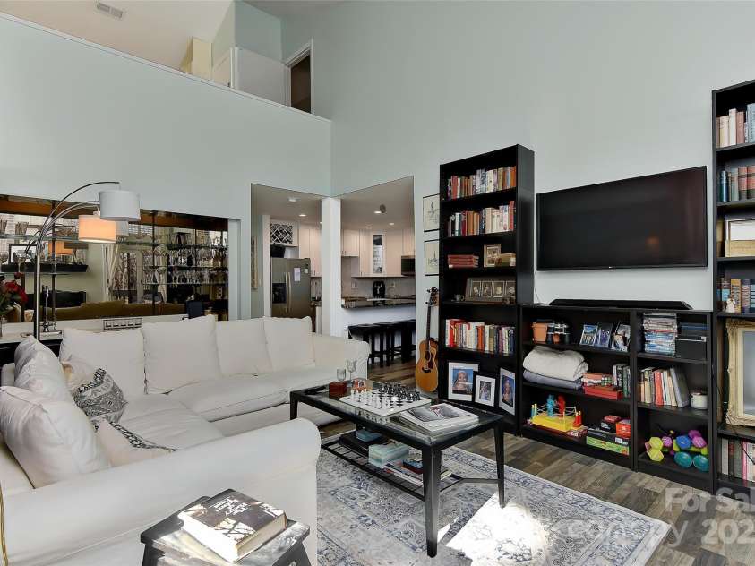 51 Old Post Road, Lake Wylie, SC 29710.  MLS# CAR4207674, YatesRealty ID 2950. Cozy but open great room w/vaulted ceilings.